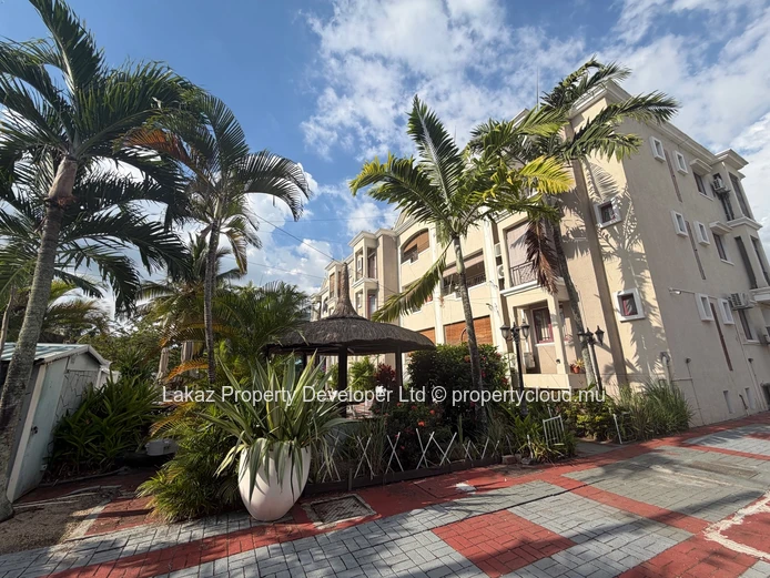Appartement 3 chambres a coucher  à Mont Choisy — complexe avec piscine