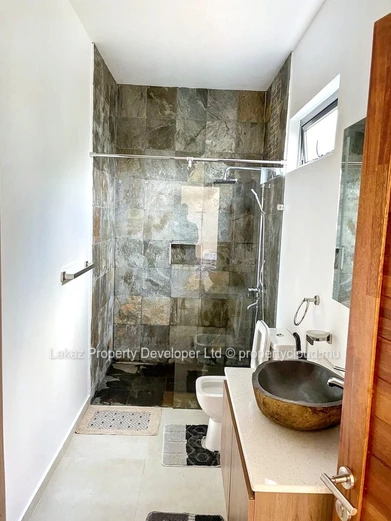 Maison à louer à Calodyne : 3 chambres avec piscine et confort