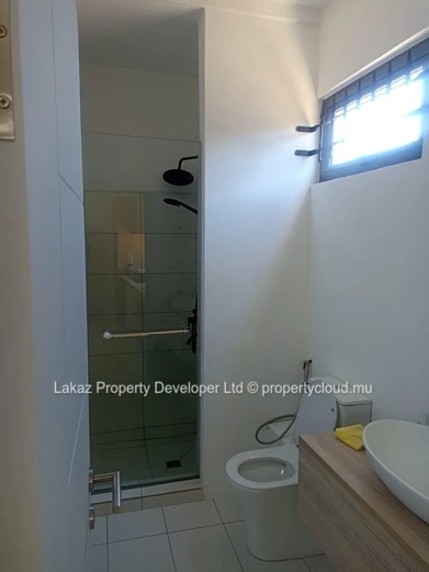 Appartement de 2 Chambres à Louer à Hermitage
