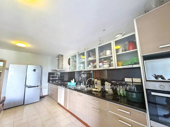 Appartement de 3 Chambres à Quatre Bornes