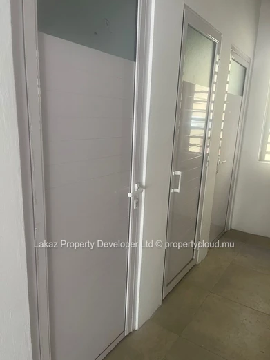 Bureaux Commerciaux à Louer – Port Louis