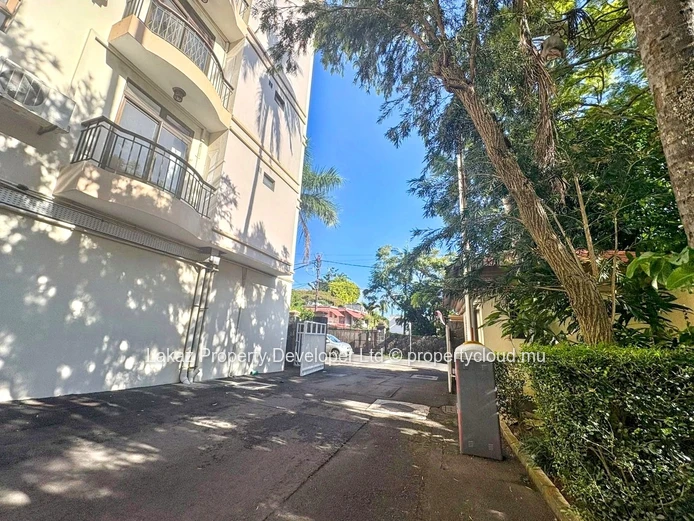Appartement de 3 Chambres à Quatre Bornes