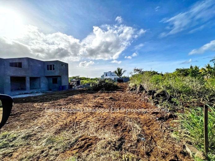 Terrain de 612 m² à vendre à Calodyne, Grand Gaube - Opportunité rare!