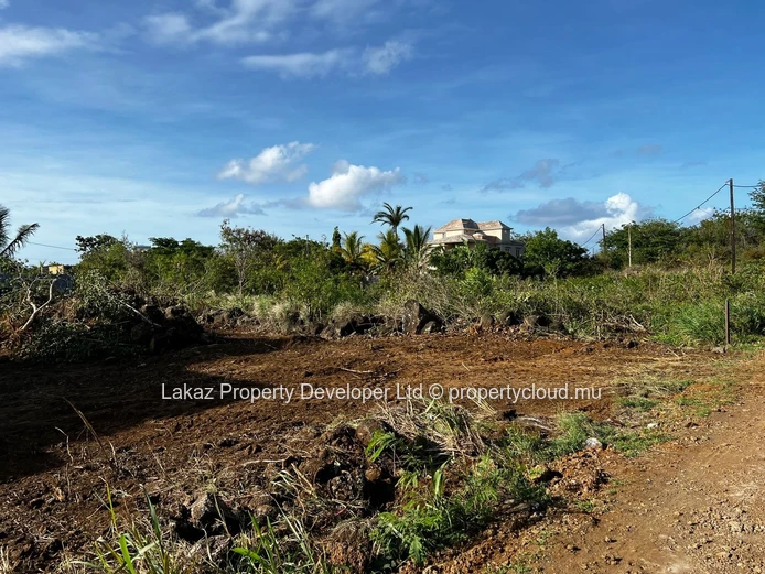 Terrain de 612 m² à vendre à Calodyne, Grand Gaube - Opportunité rare!