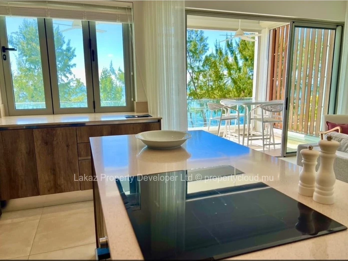 Appartement pieds dans l'eau - Grand Gaube 