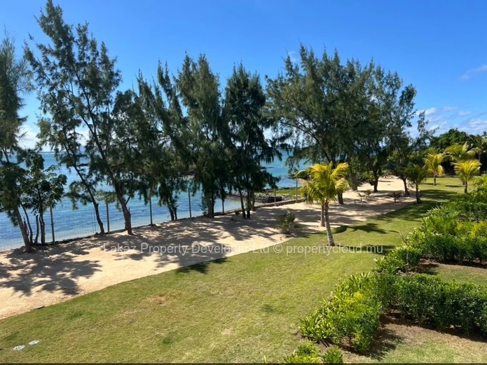 Appartement pieds dans l'eau - Grand Gaube 
