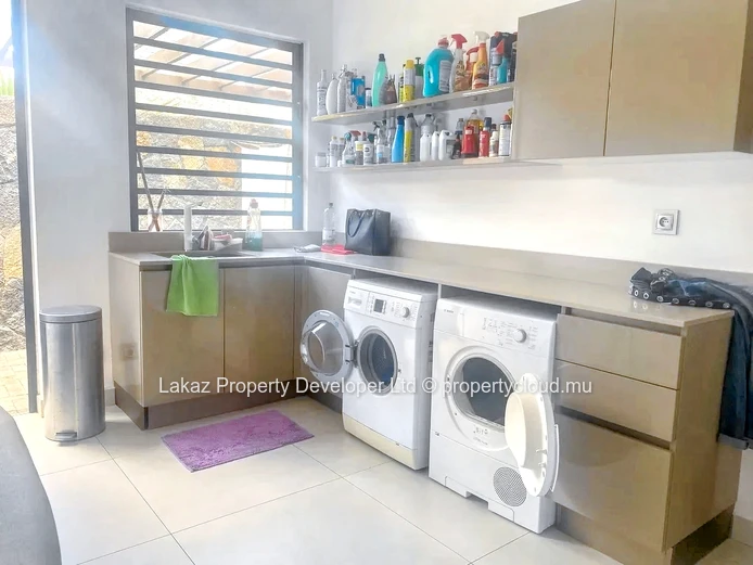Prestigious Villa in the heart of Grand Bay 