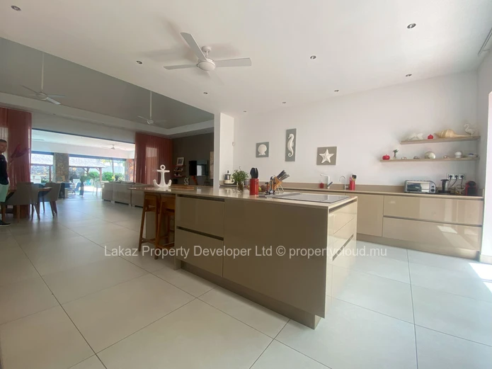Prestigious Villa in the heart of Grand Bay 