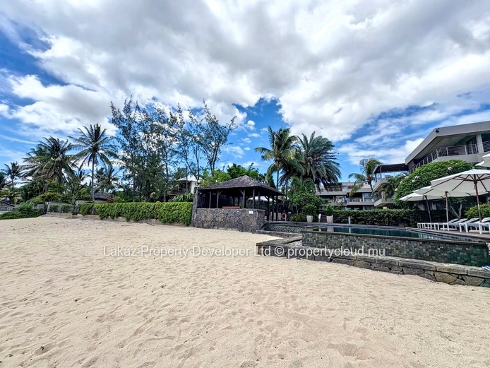 Superbe appartement de 4 chambres en bord de mer à Trou aux Biches