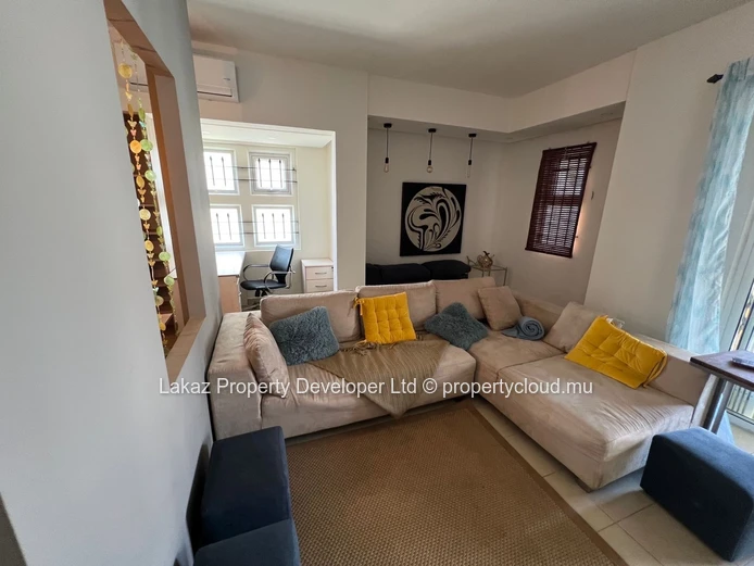 Duplex 3 chambres meublé à Grand Baie – Résidence avec piscine