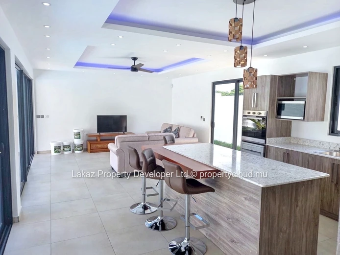 Maison à louer à Calodyne : 3 chambres avec piscine et confort