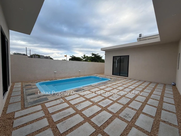 Villa à vendre à Forêt Daruty  - accessible aux mauriciens uniquement 